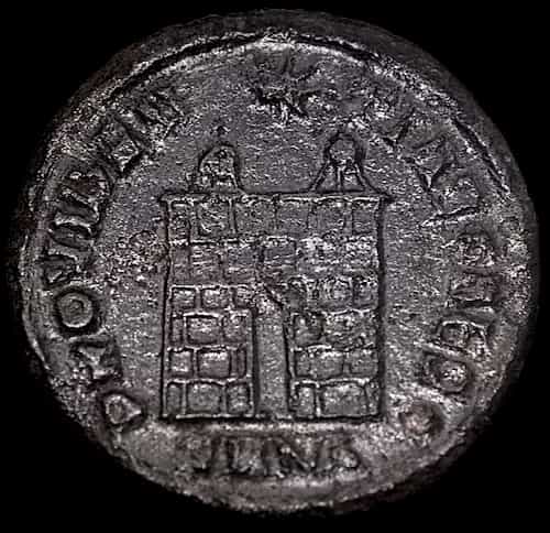 Monnaie romaine en bronze AE3 317–320 ap. J.-C. – Constantin II César image 2