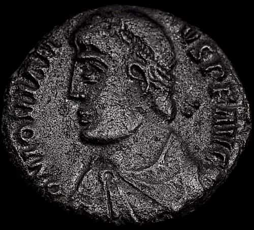 Follis romain en bronze AE3 363–364 ap. J.-C. – Jovien image 1