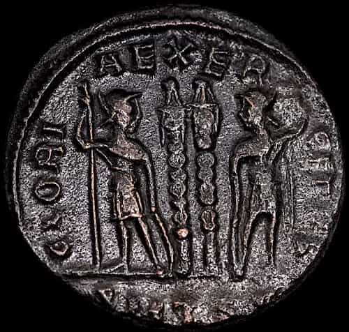 Monnaie romaine en bronze AE3 330–335 ap. J.-C. – Constantin II César image 2