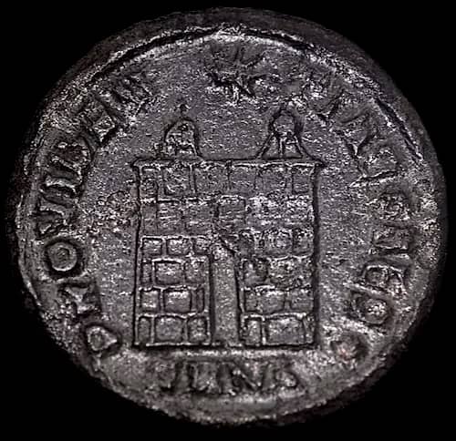 Moneta romana in bronzo AE3 317–320 d.C. – Costantino II Cesare image 2