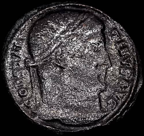Moneta romana in bronzo AE3 324–330 d.C. – Costantino il Grande image 1