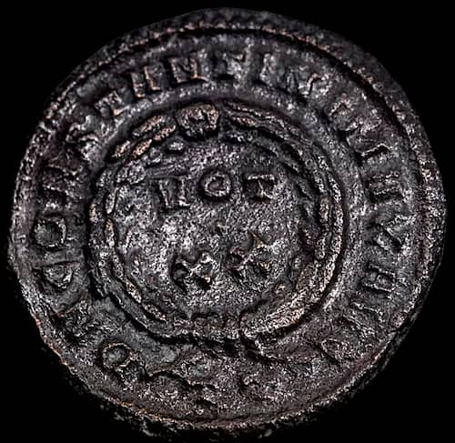 Moneta romana in bronzo AE3 321–324 d.C. – Costantino il Grande image 2