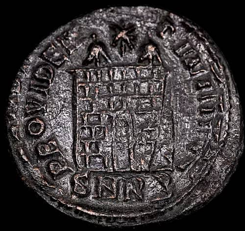 Moneta romana in bronzo AE3 324–330 d.C. – Costantino il Grande image 2